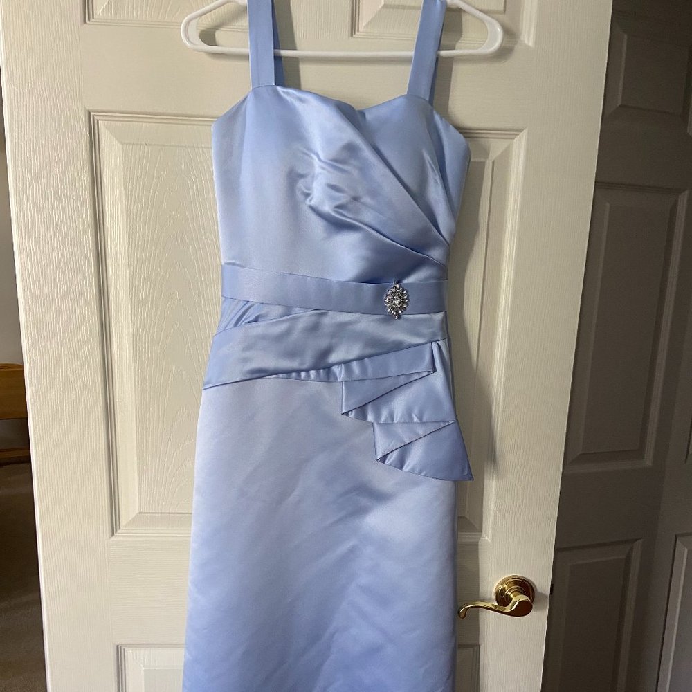 Baby blue Belsoie Formal Dress Size 6